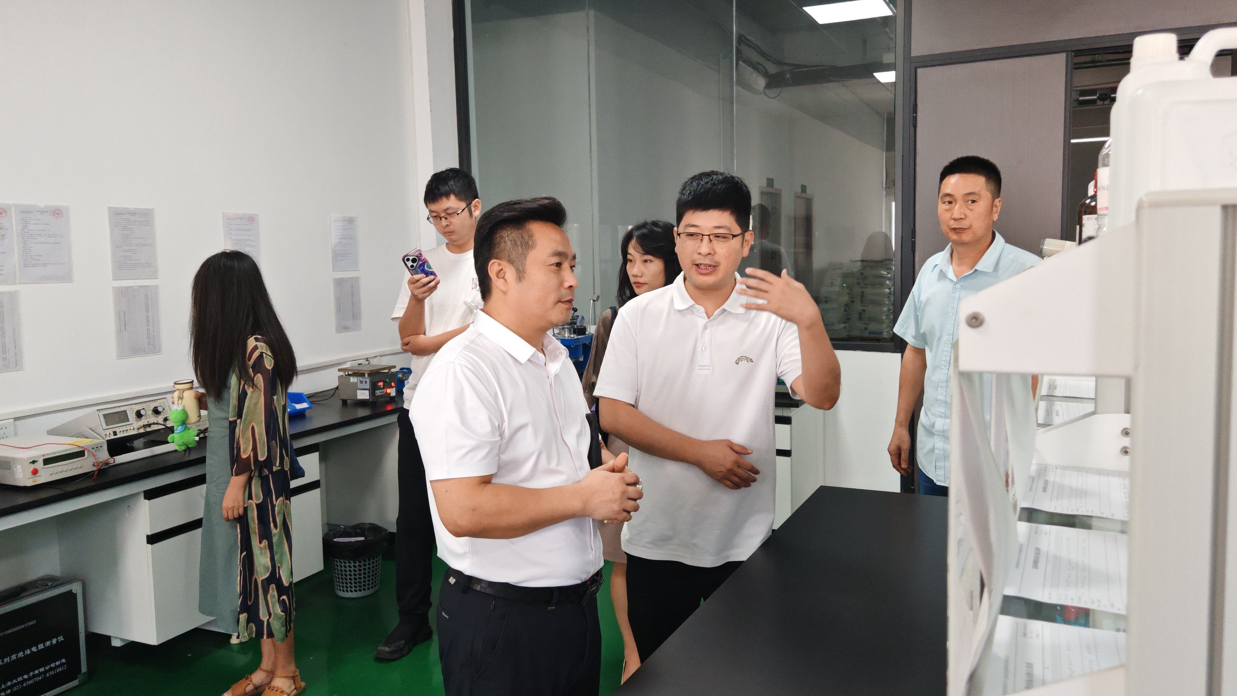 重庆无人机产业协会与益塗美新材交流益室美技术助力任空经济绿色发展